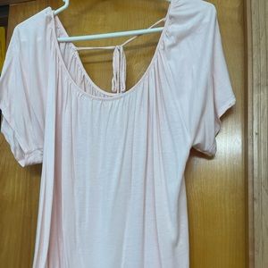 Old Navy short sleeve top, flowy with tie in back, made of 100% rayon.
